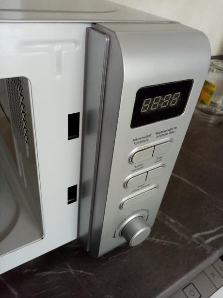 Mikrovlnná rúra eta klasico, eta