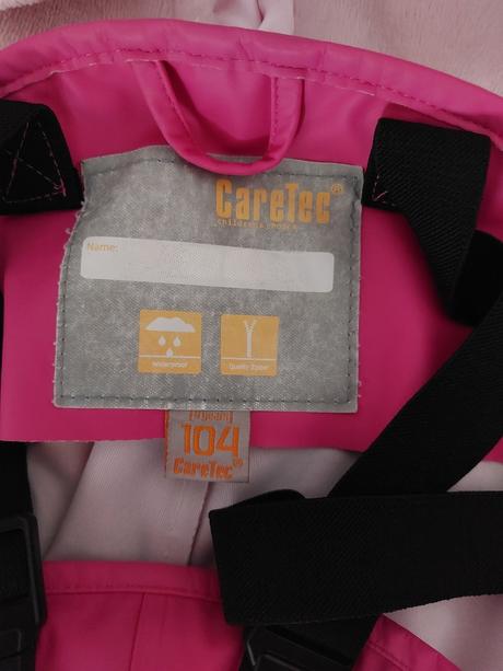 Nohavice do dazda, 104