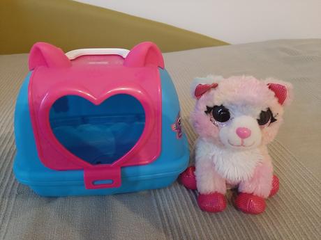 Interaktívna hovoriaca mačka, 