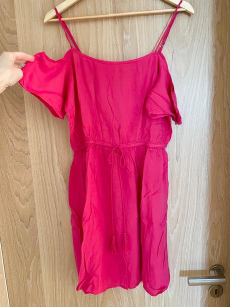 Viskozove saty cropp s odhalenými ramenami, l