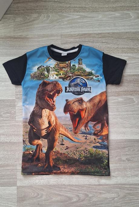 Tričko jurassic world (158), 158