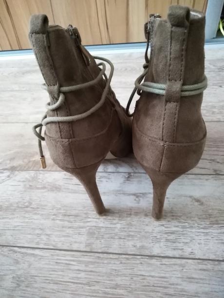 Vices topanky nové 38, 38