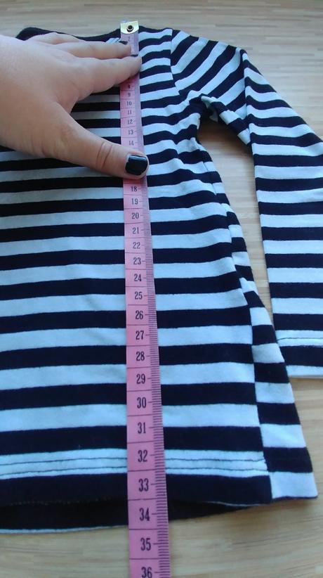 Pasikave tmavomodre tricko, h&m,98