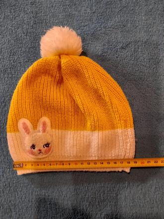 Čiapka so zajačikom, 98