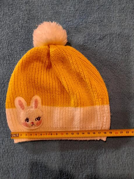 Čiapka so zajačikom, 98