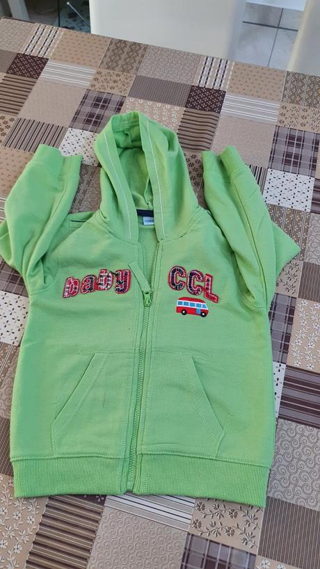 Mikina, 80