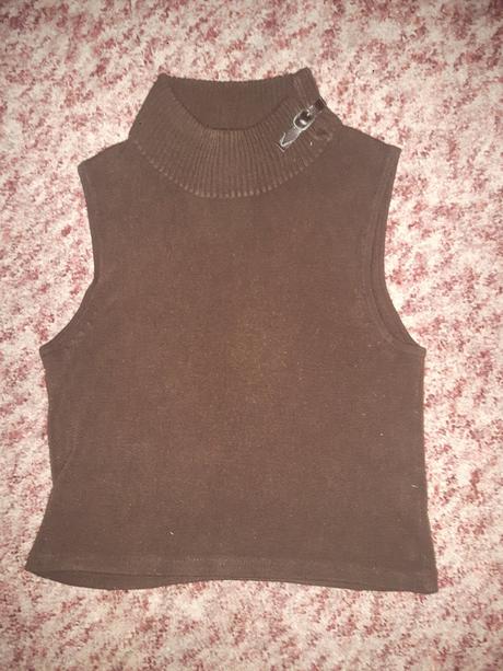 Hnedá pletená vesta, kenvelo,s