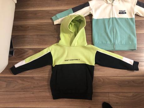 Predám mikinky reserved, reserved,122