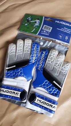 Futbalove rukavice s, s