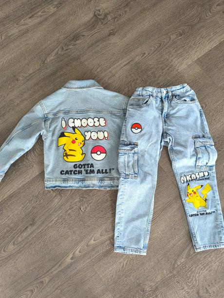 Riflova pokémon bunda, h&m,116