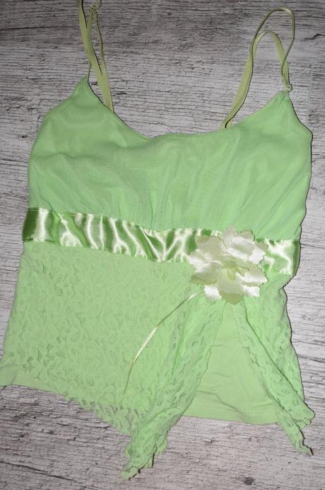 Top z čipky, xs
