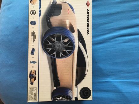 Automoblocks s9r sportovy sedan, 