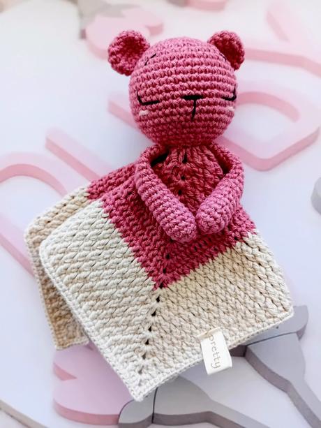 Háčkovaný mojkáčik belle,