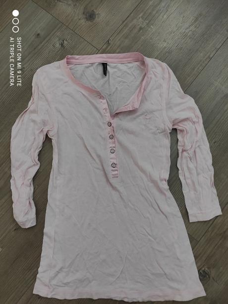 Bledo ruzovy natelnik, amisu,s