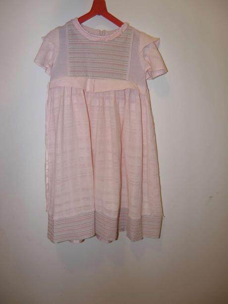 Sviatočné šaty, 110