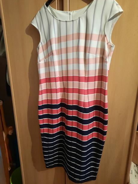 Spoločenské šaty, 38