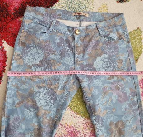 Dámske kvetované nohavice, 40