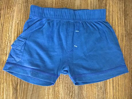 Modré kraťasky, baby,68