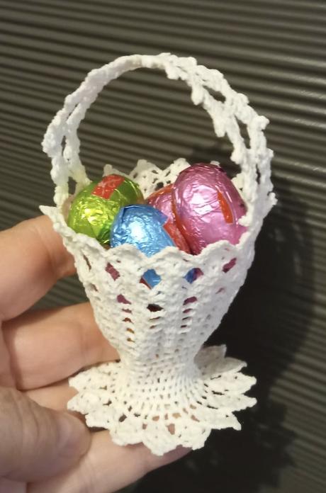Veľkonočný košíček hačkovaný,