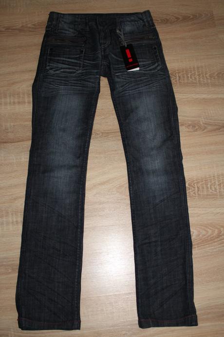 Tmavé rifle nenosené, s