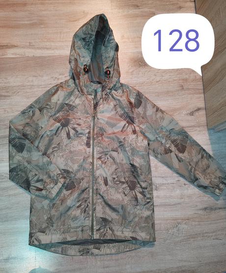 Vetruvzdorny kabatik, 128