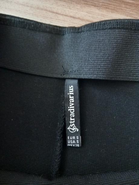 Bandážová sukňa s volánom, stradivarius,38