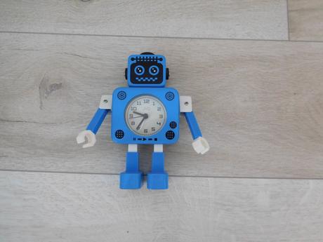 Kovové hodiny robot modrý do detskej izby,, 