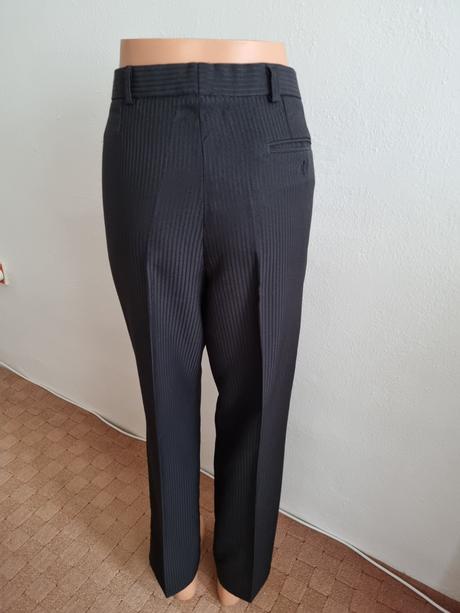 Čierny pánsky oblek veľ. 52 - topánky 44 grátis, 52