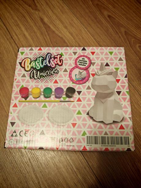 Jednorožec na vymaľovanie, 