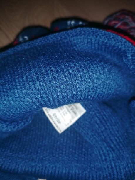 Zimná čiapka a šál, 86