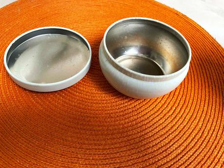 Plechová kazetka na drobnosti, 