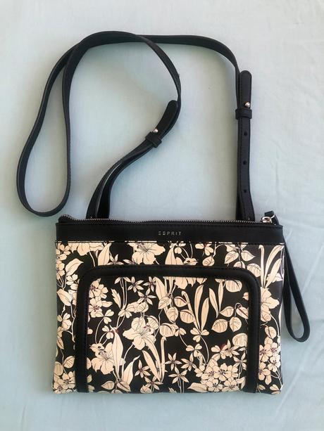 Kabelka esprit, esprit