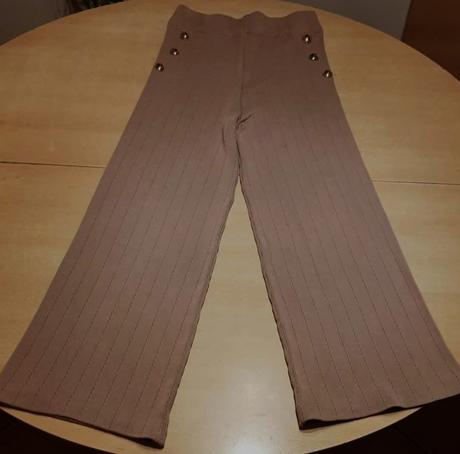Predám elegantné dámske nohavice veľ. s-m, m