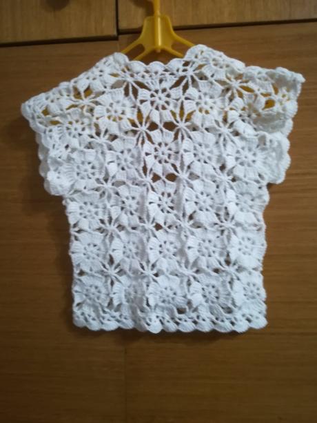 Detská háčkovaná vestička 14, <50