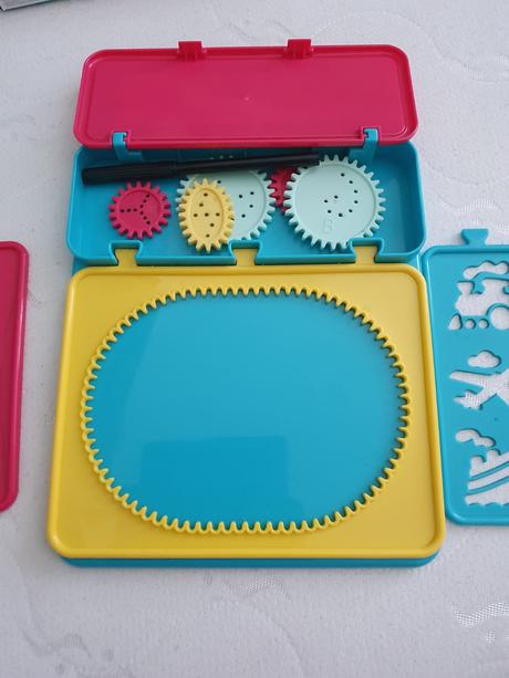 Hra písanie,  kreslenie, 