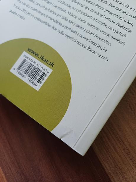 Tiene bieleho orgovánu zuzana široká,