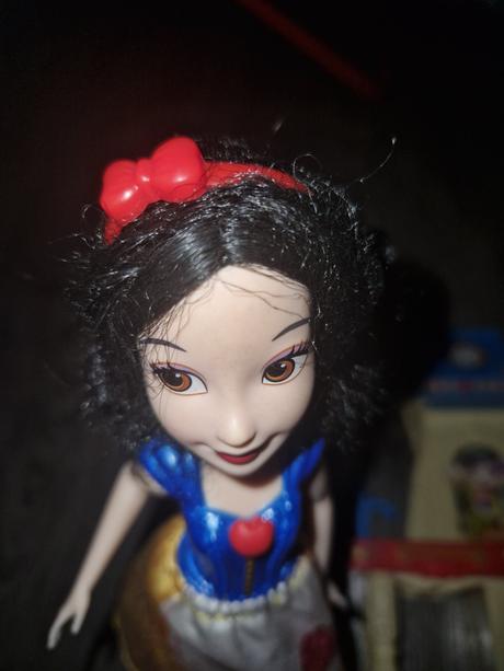 Barbie snehulienka,