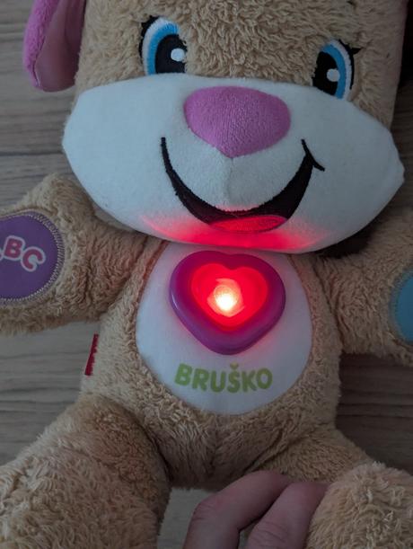 Hovoriaci psík fisher price - sestrička, 
