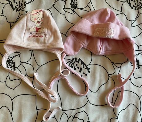 Čiapky 2ks + rukavičky + čelenka - 4ks, 56