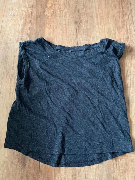 Dievčenský crop, 146