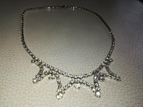 Nahrdelnik strasovy,