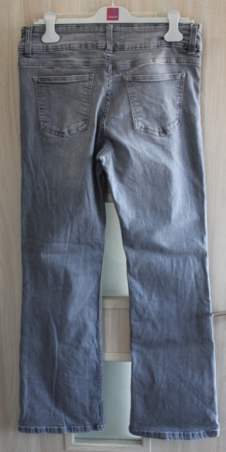 Šedé rifle číslo 42/xl, 42