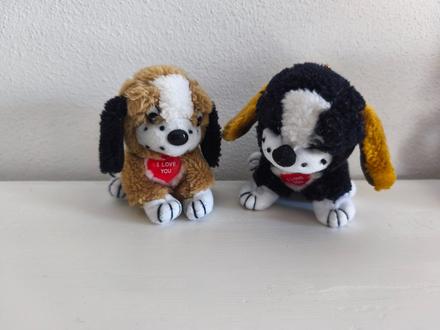 Psíkovia so srdiečkom 11 cm, 