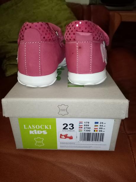 Sandalky, lasocki,23