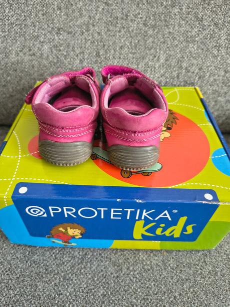 Tenisky, protetika,23