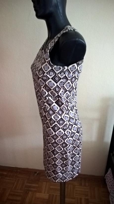 Letné puzdrové šaty, bandolera,36