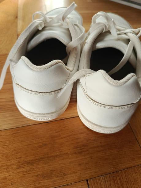 Tenisky, be lenka,35