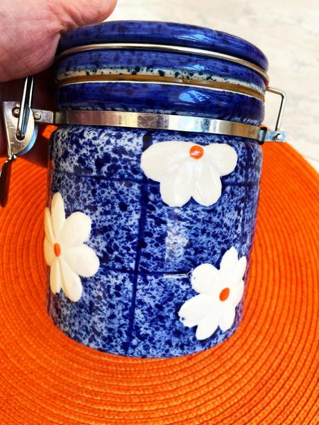 Porcelánové dózy - 2 ks, 