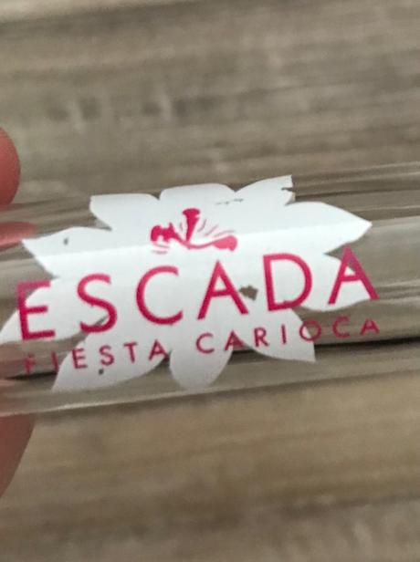 Escada fiesta carioca tyčinková voňavka do kabelky, 
