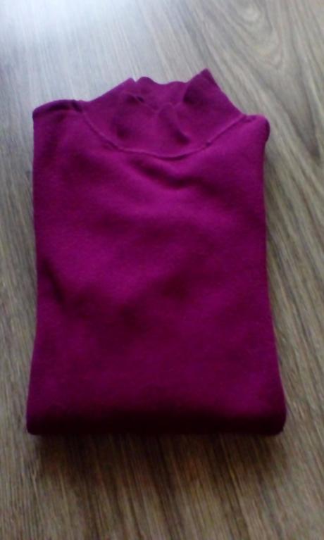 Cyklamenový pulóver, l